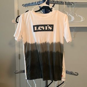 Boys L Levi’s T-shirt EUC